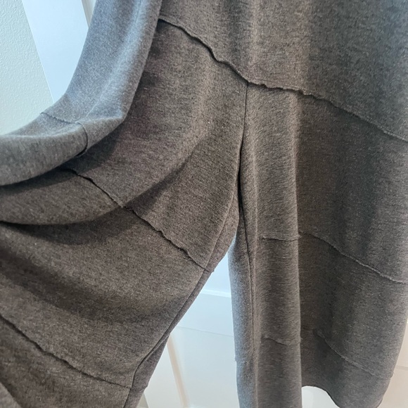 Ces Femme Gray Jumpsuit with pockets - adjustable with back ties.. one size - Picture 3 of 9